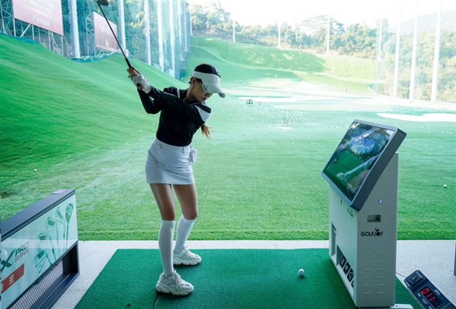 泰信推出数智化练习场教学练一体机long8登录GOLFJOY衡(图6)